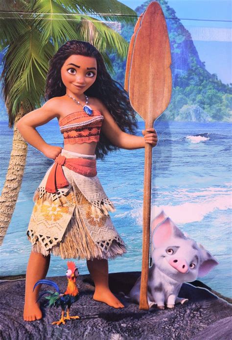 Disney Princess Moana Walk & Snort Pua.
