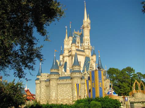 Disney World to offer half off kids’ tickets and dining plans