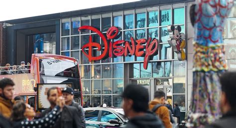 Disney planea reducir US$ 2.000 millones en costos para lograr que el streaming sea rentable
