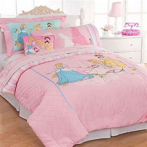 Cinderella, Ariel, Rapunzel and Mulan are all beautifully showcases on this twin comforter. The Princesses are designed in beautiful water color detail that adds elegance to any bedroom. For young and old lovers of the Disney Princesses alike- this is sure to excite This comforter reverses to lined up icons from the classic films we know and love. . 
