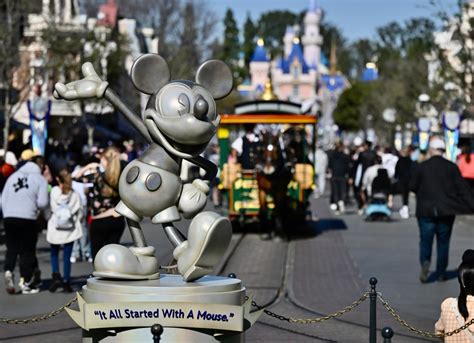 Disneyland's attendance and visitor spending gains undermined by inflation, report says
