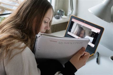 Distansundervisning: Elever p&aring; h&ouml;gstadiet kan plugga hemma