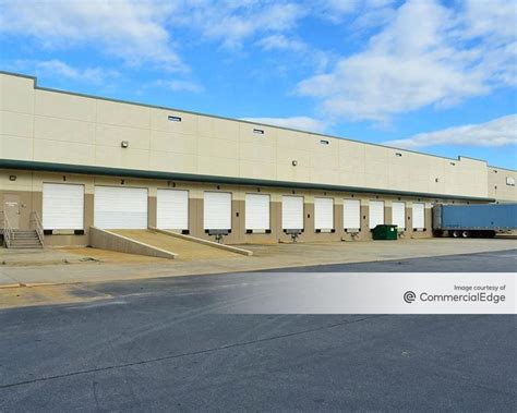 Total Office Space in Kennesaw: 4,413,483 Sq. Ft. I