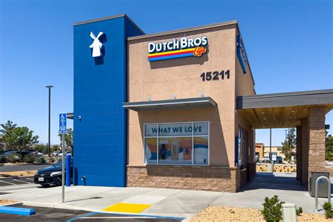 Description. Dutch Bros Inc is an operator and franchisor of drive-thru coffee shops that are focused on serving hand-crafted beverages. The company's hand-crafted beverage-focused lineup features hot and cold espresso-based beverages, cold brew coffee products, proprietary energy drinks, tea, lemonade, smoothies and other beverages.. 