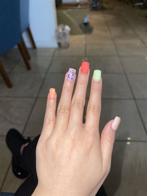 These are the best nail salons for kids in Tinley Park, IL: Sona Bella. Salon Evangelos. Lisa Thomas Salon. Jeffrey Lamorte Salon & Day Spa. Contempo Hair & Nail Salon. People also liked: Cheap Nail Salons. Best Nail Salons in Tinley Park, IL - Crown Nails Spa, Diva Nails & Spa, Grand Nail Spa, Nail Lab, Classy Nails & Spa, Eclat Nail Spa .... 
