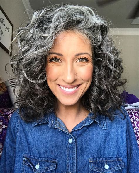 Dive into the World of Grey Wavy Wigs: A Guide to Embracing Your Silver Strands