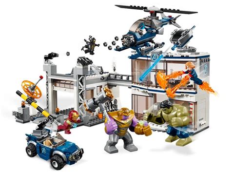 Dive into the superhero clique with the LEGO Avengers …