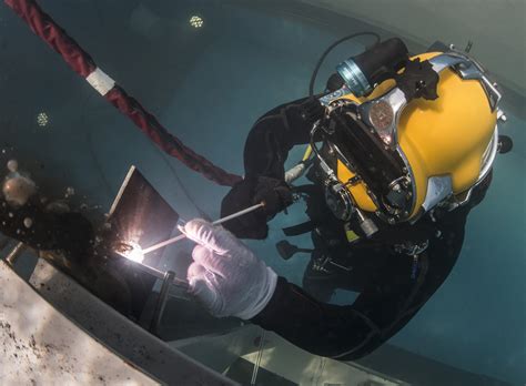 Dive welder. Habitat Welding – Welder-diver uses a small, room-sized chamber with the same pressure outside it (ambient pressure) at working depth. The chamber will displace … 