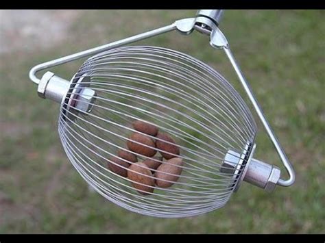 Diy acorn picker upper. Medium: Apply to objects 3/4’’ To 1-1/2’’ in size; Capacity: 1 Gallon. Storage Bag Capacity: 4 Gallon; Maximum length: 55inch Such as: Acorns, Pecans, Hickory nuts, Walnuts, Chestnuts, Buckeyes, Sweet gum bulls, Nerf darts, Golf, Toy block and so on. TIPS: This product may not be perfect for spiked balls (sweet gum balls), and there are … 