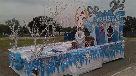 Diy frozen parade float. The Thanksgiving Day Parade is a beloved American tradition that has been captivating audiences for decades. From the dazzling floats to the marching bands and larger-than-life balloons, this annual event is filled with excitement and wonde... 