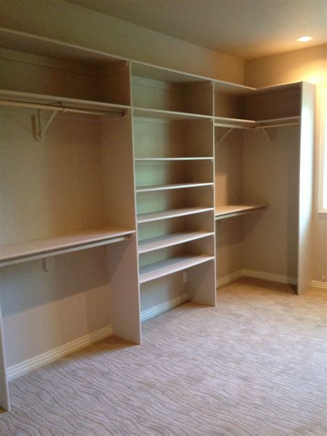 Diy walk in closet. Jul 29, 2020 ... With 'standard sized' DIY system you'll end up with wasted space…exactly the problem you were looking to cure. Professional closet systems can ( .... 