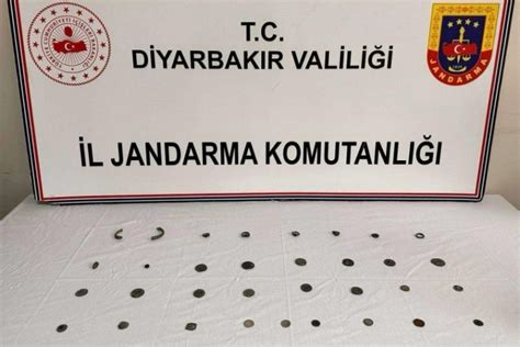 Diyarbakır’da 33 adet tarihi obje satmaya çalışan 3 şüpheli yakalandıs