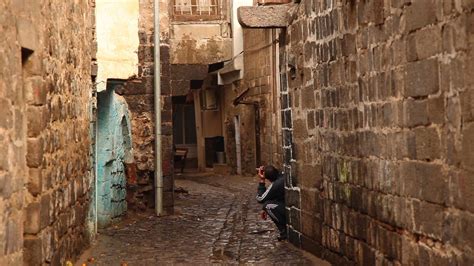 Diyarbakır sokakları şiir