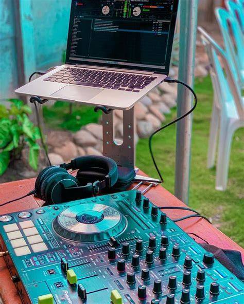Dj equipment for beginners laptop.  Find the perfect beginner-friendly DJ...