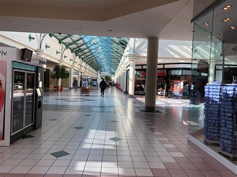 T-Mobile Greece Ridge Mall. access_time. Closed now Open 11:00 am - 6:00 pm. call (585) 720-1950; location_on 271 Greece Ridge Center Dr J-4 Rochester, NY 14626; This location does not support Sprint services. More at T-Mobile Greece Ridge Mall: T-Mobile Home Internet. Plans starting at $10/mo.. 
