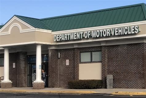 Dmv riverhead appointment. If your license expired between 3/1/2020 – 8/31/2021 & you renewed online by self-certifying your vision, but have not submitted a vision test to DMV, your license will be suspended on 12/01/2023. 