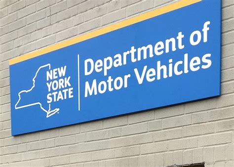 DMV Locations Nearby. Find 12 DMV Locations within 22.7 miles of White Plains DMV Office. Yonkers DMV Office (Yonkers, NY - 9.6 miles) The Bronx DMV Office (Belmont, NY - 13.6 miles) Bronx Licensing Center DMV Office (Bronx, NY - 13.7 miles) Rockland County DMV Office (West Haverstraw, NY - 16.1 miles) New York Harlem DMV Office (New York, NY .... 
