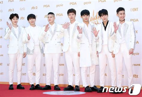 Do kpop idols have phones. .  <a href=https://tables.gravitezero.net/assets/images/wdw...