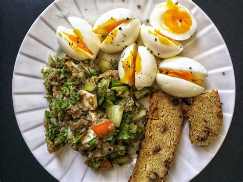 Do pescatarians eat eggs. The Benefits of a Pescatarian Diet. Eating a pescatarian diet increases your consumption of omega-3 fatty acids and bioavailable protein, which reduces your risk for heart disease, Fazio says. The ... 