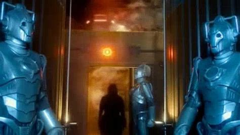 Doctor Who S02E06 (The Age of Steel (2)): topserialy.si