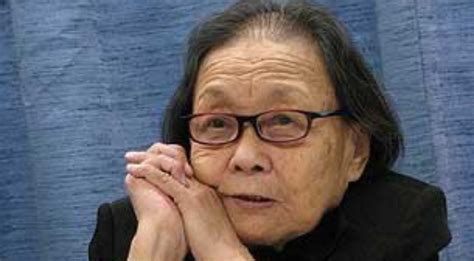 Doctor and self-exiled activist Gao Yaojie who exposed the AIDS epidemic in rural China dies at 95