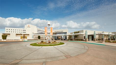 Doctors at Bakersfield Memorial Hospital in Bakersfield, CA US …