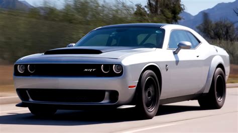Dodge challenger srt demon 170. The price of the 2023 Dodge Challenger SRT / SRT Hellcat starts at $71,895 and goes up to $92,895 depending on the trim and options. ... Zero to 170 mph: 27.7 sec Rolling start, 5–60 mph: 4.1 sec 