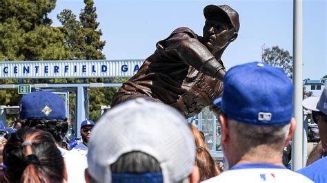 Dodgers hold first Christian Faith and Family Day since 2019