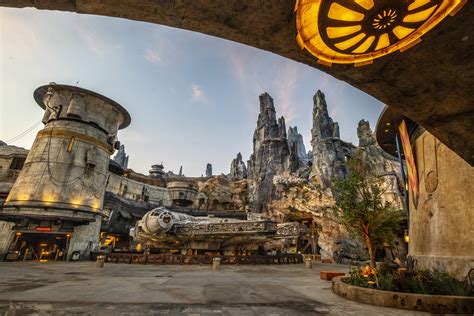 Does It Cost Extra to Go to Galaxy’s Edge? - family vacation design