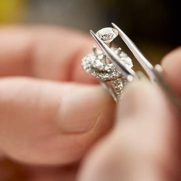 Permanent Jewelry: What It Is, How Long It Lasts and Cost