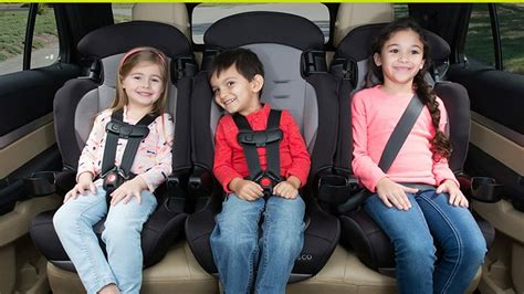 Does a 4 year old need a car seat? - ulamara.youramys.com