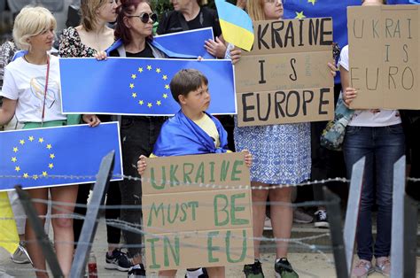 Does aid to Ukraine deprive the European Union’s freedom?