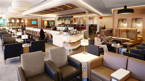 Does jfk airport have a smoking lounge. Open daily from 10 a.m. to 11 p.m., the lounge is free for those who are in the La Première cabin or have status of Flying Blue Platinum or Gold, or SkyTeam Elite Plus for both themselves and a ... 