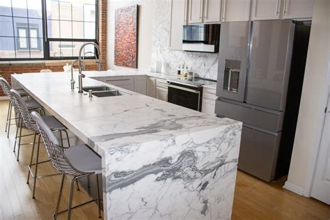 Does marble stain easily