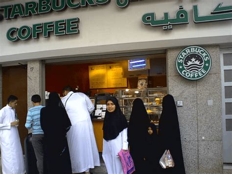 Does starbucks support israel. Starbucks has been under fire since November 2023 following allegations of promoting anti-Palestine ideals and reportedly terminating employees who expressed support … 