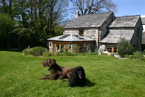 Dog Friendly Cottages & Boltholes Devonshire Hotels