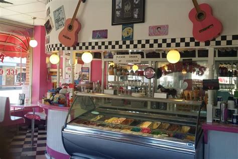 Dog Friendly Ice Cream Shops in Annapolis, MD - BringFido