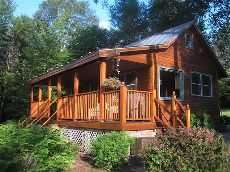 Dog friendly cabins near me. Hillside log cabin in Whites Creek (from USD 210) Located on nearly 100 acres (40.47 hectares) of land, this secluded pet-friendly cabin in Tennessee is an adventurer’s paradise. Feel free to explore the area outside the property — go on hiking trips to discover the beautiful flora and fauna. 