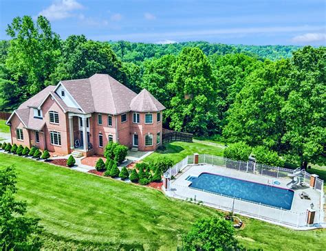 Dog kennel property for sale. .  <a href=https://www.onestopbmp.com/assets/images/2rhbphj/...