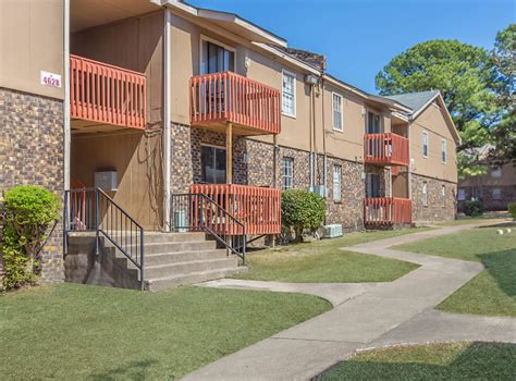 Dogwood trace apartments memphis tn. 2216 Brierbrook Rd, Germantown, TN 38138. Videos. Virtual Tour. $1,348 - $2,306. 1-3 Beds. Dog & Cat Friendly Pool Dishwasher Refrigerator Kitchen In Unit Washer & Dryer Walk-In Closets Clubhouse. (901) 457-5451. Report an Issue Print Get Directions. See all available apartments for rent at Montgomery Plaza in Memphis, TN. 
