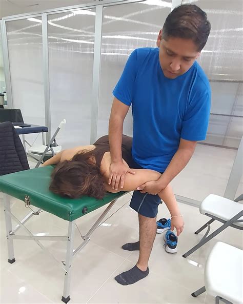 Dokter podiatrist.  Metode Experts PhysioActive Physioactive menawarkan pemeriksaa...