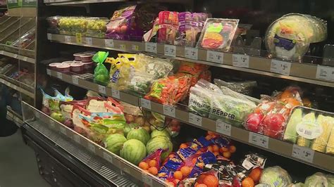Dollar General adds produce to St. Louis location