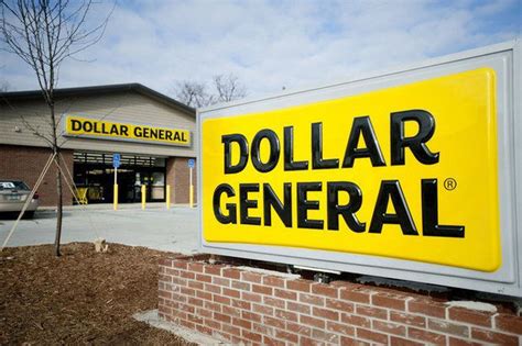 Dollar General Store 17053 | 1111 Foxon Rd, North Branford, CT, 06471-1288. ... About Dollar General. DG is proud to be America’s neighborhood general store. We strive to make shopping hassle-free and affordable with more than 18,000 convenient, easy-to-shop stores in 46 states. Our stores deliver everyday low prices on items including food .... 