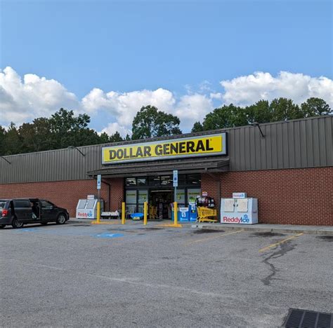 Dollar General Store 452 | 3578 E Elizabethtown, Lumberton, 