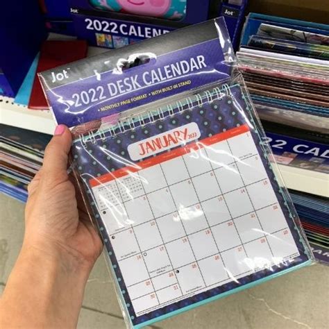 Dollar tree desk calendar 2020.  Some desktop calendars come with additional f...