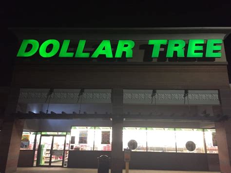 The store hours for Dollar Tree depend on the 