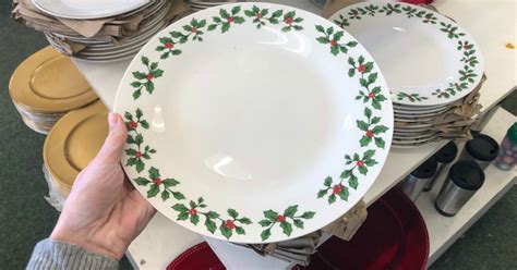 Dollar tree holiday plates. Dec 18, 2020 ... STEP 1: Place the black plate on top of the red charger. STEP 2: Next fold the dish towel long ways and wrap it around your black plate. Sit the ... 