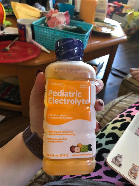Dollar tree pedialyte. Form: Powder | Serving Size: 1 packet, 11.3 grams | Electrolytes Included: Sodium, potassium, chloride | Sodium: 530 milligrams | Carbohydrates: 6 grams | Recommended Use: Mix 1 packet with 16 … 