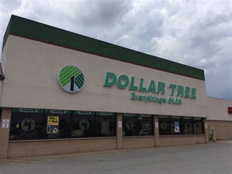 Dollar Tree Store at Hartford City in Hartford City, IN. Store #906