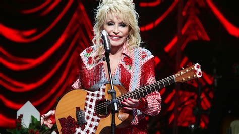 Dolly Parton on which politicians she's knocking with new song: 'Any of them!'